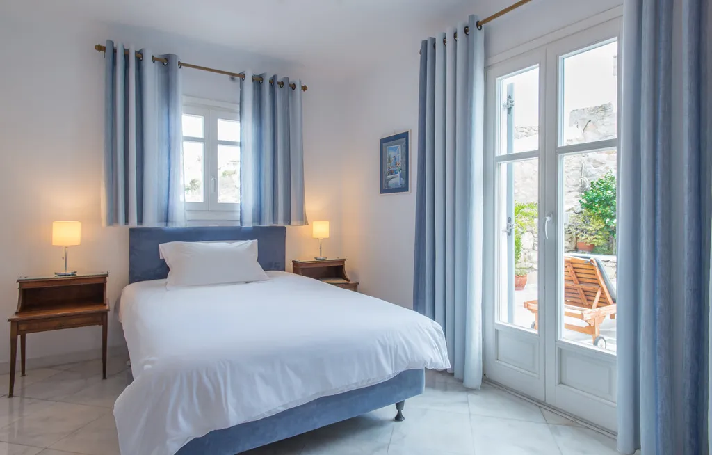 SINGLE STANDARD Room, Adonis, Mykonos