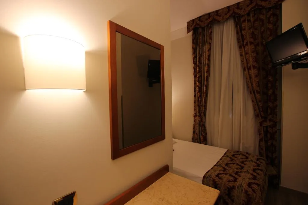 Room, King - Mokinba Hotels, Milan
