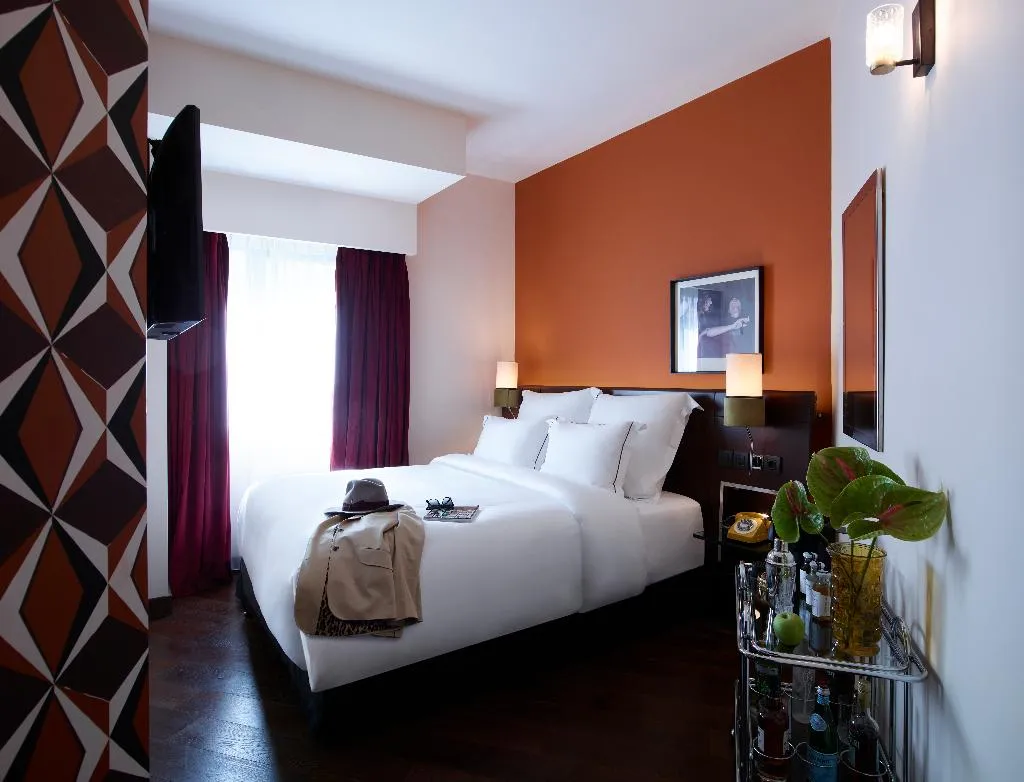 JUNIOR SUITE STANDARD Room, Brown Acropol, a member of Brown Hotels, Athens