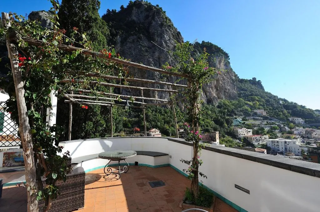General view, Hotel Villa Annalara, Naples