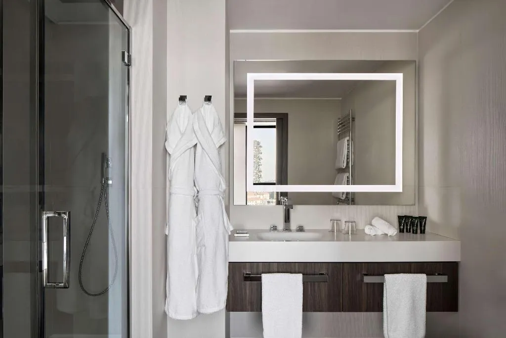 Room, Hyatt Centric Milan Centrale, Milan