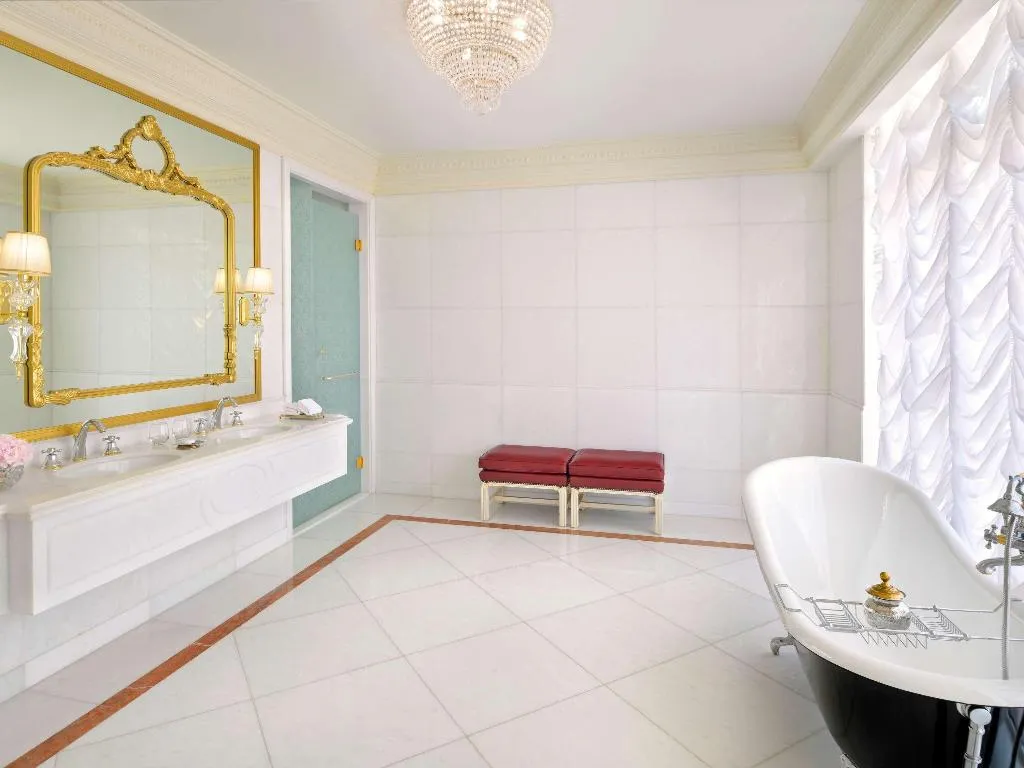 SUITE PREMIER ONE BEDROOM Room, Raffles The Palm Dubai, Dubai