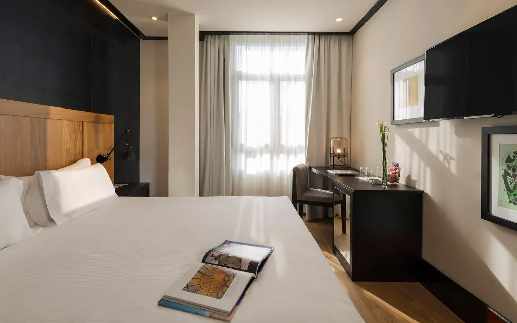 SINGLE STANDARD Room, H10 Puerta de Alcala 4* Sup., Madrid