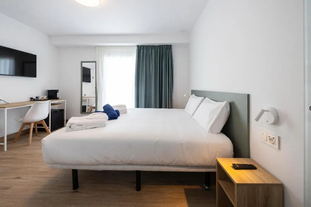 Double or Twin WITH TERRACE Room, Hotel Calella by Beatriz Hoteles, Costa Brava