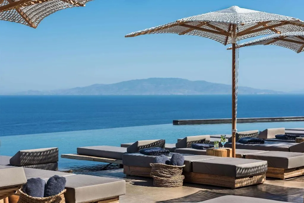 Pool, Andronis Arcadia, Santorini