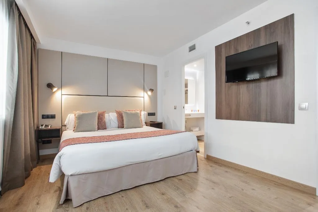 Room, Pierre & Vacances Madrid Aptos Eurobuilding 2, Madrid