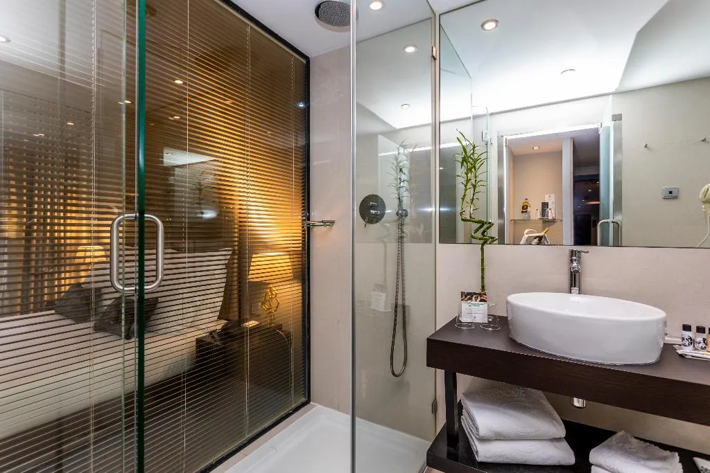 SINGLE STANDARD Room, Czar Lisbon Hotel, Lisbon
