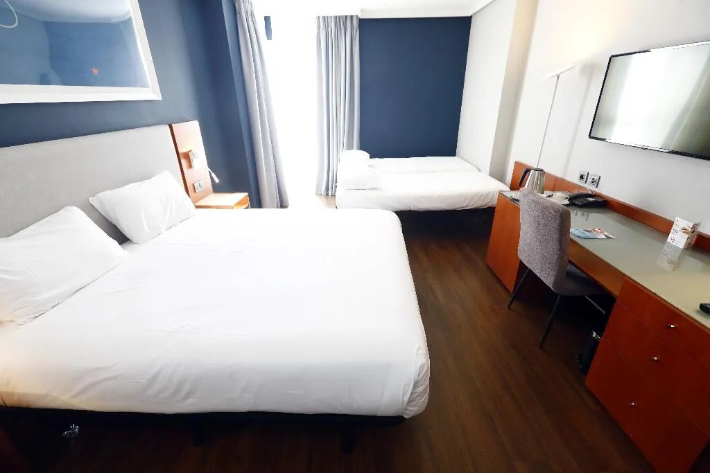 FAMILY ROOM STANDARD Room, Travelodge Madrid Coslada Aeropuerto, Madrid
