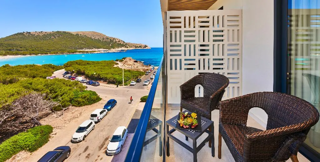 Double or Twin SIDE SEA VIEW WITH BALCONY Room, S'Entrador Playa, Majorca