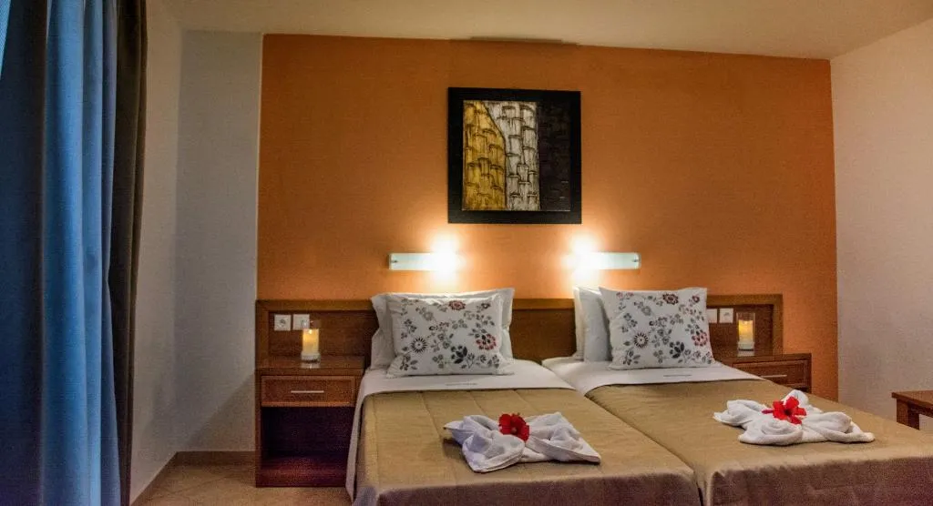 APARTMENT CAPACITY 5 TWO BEDROOMS Room, Ippoliti Village, Crete