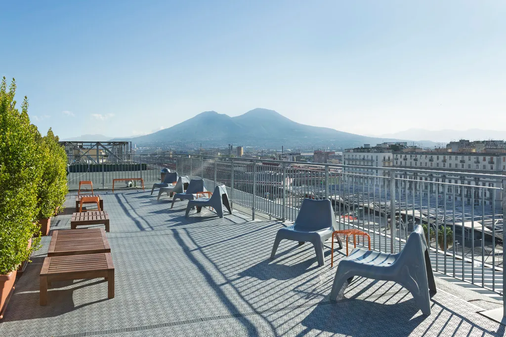 Terrace, B&b Hotel Napoli, Naples