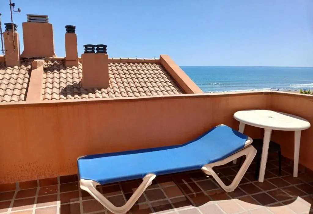 APARTMENT CAPACITY 6 ONE BEDROOM Room, Lloyds Beach Club, Costa Blanca