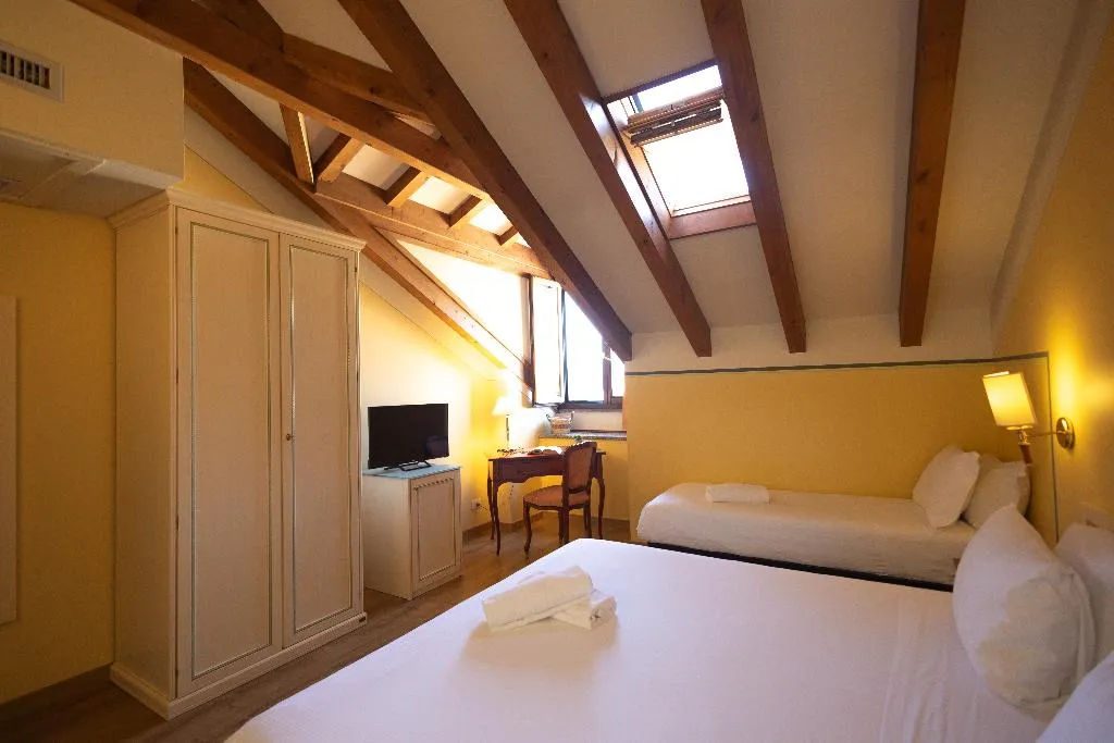 FAMILY ROOM STANDARD Room, LVG Hotel Collection - Hotel Pallanza, Milan