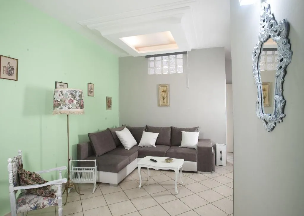 Room, City Pompei Accommodations, Naples