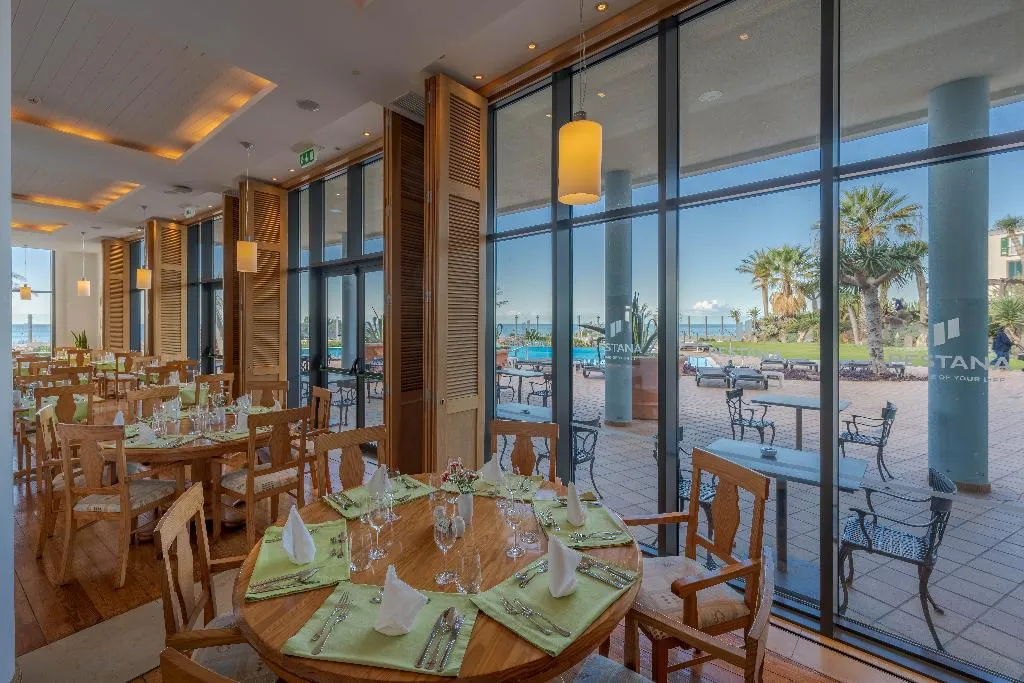 Restaurant, Pestana Grand Premium Ocean Resort, Madeira