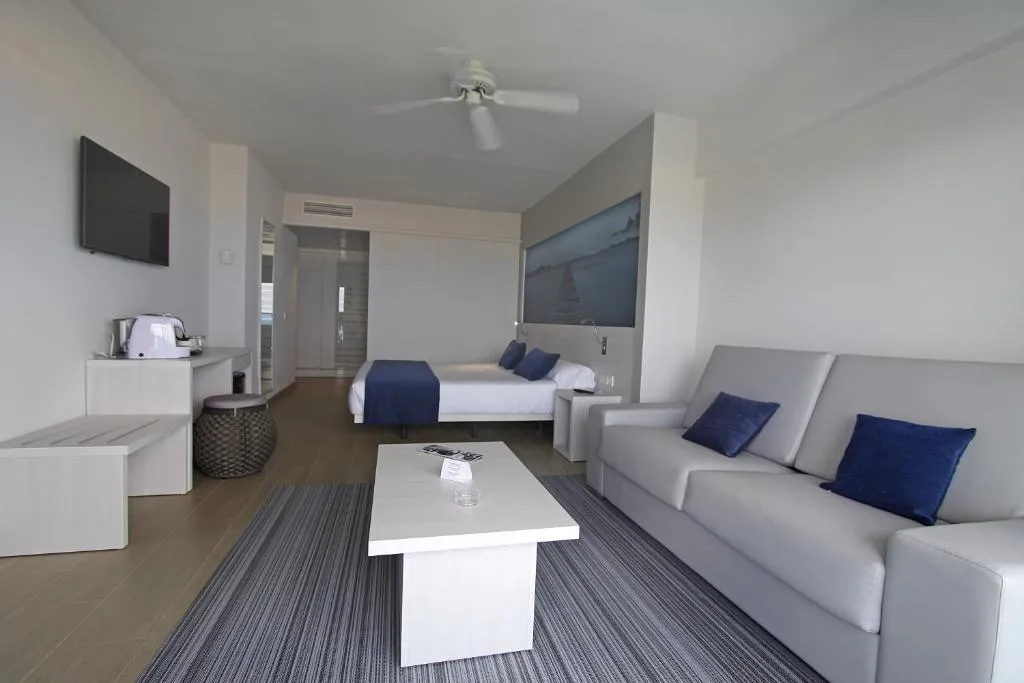 JUNIOR SUITE STANDARD Room, BG Tonga Tower Design Hotel & Suites, Majorca