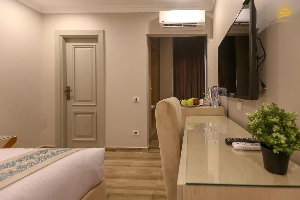 Room, Mamluk Pyramids Hotel, Cairo
