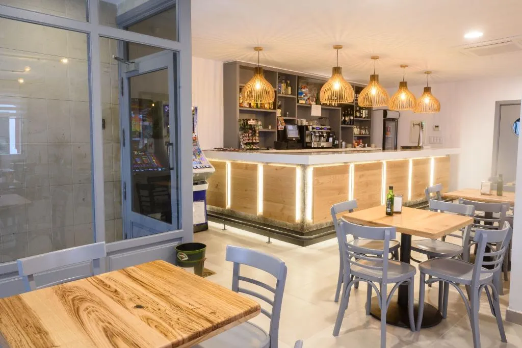 Restaurant, Hostal Restaurante La Isla S.L., Menorca
