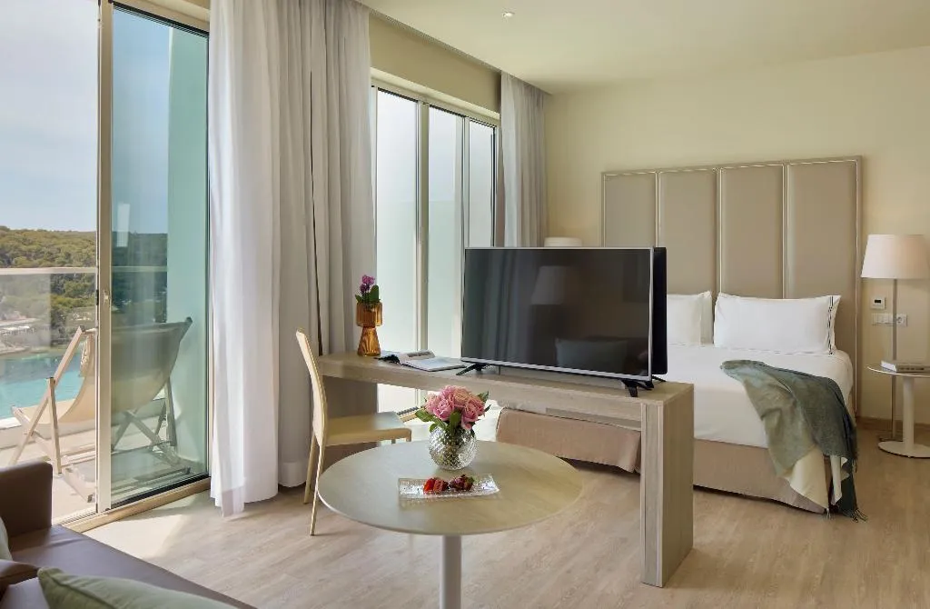 SUITE STANDARD Room, Meliá Cala Galdana, Menorca