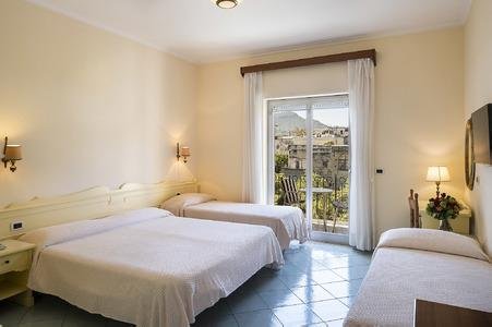 Alexander Hotel Terme, Naples