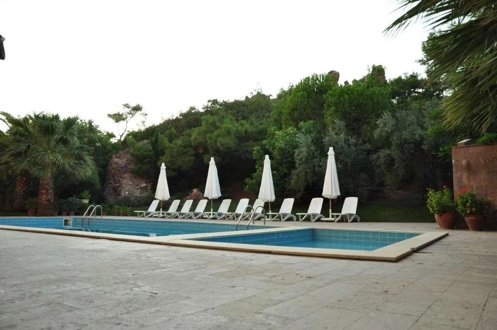 Pool, Palm Court Suites, Izmir