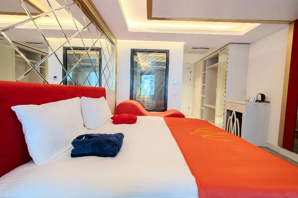 DOUBLE SINGLE USE DELUXE SEA VIEW Room, Granada Luxury Red, Antalya