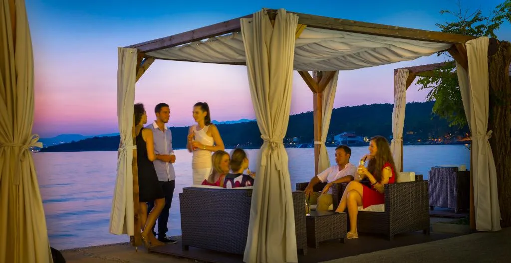 Bar, Aminess Younique Gaia Green Villas, Rijeka