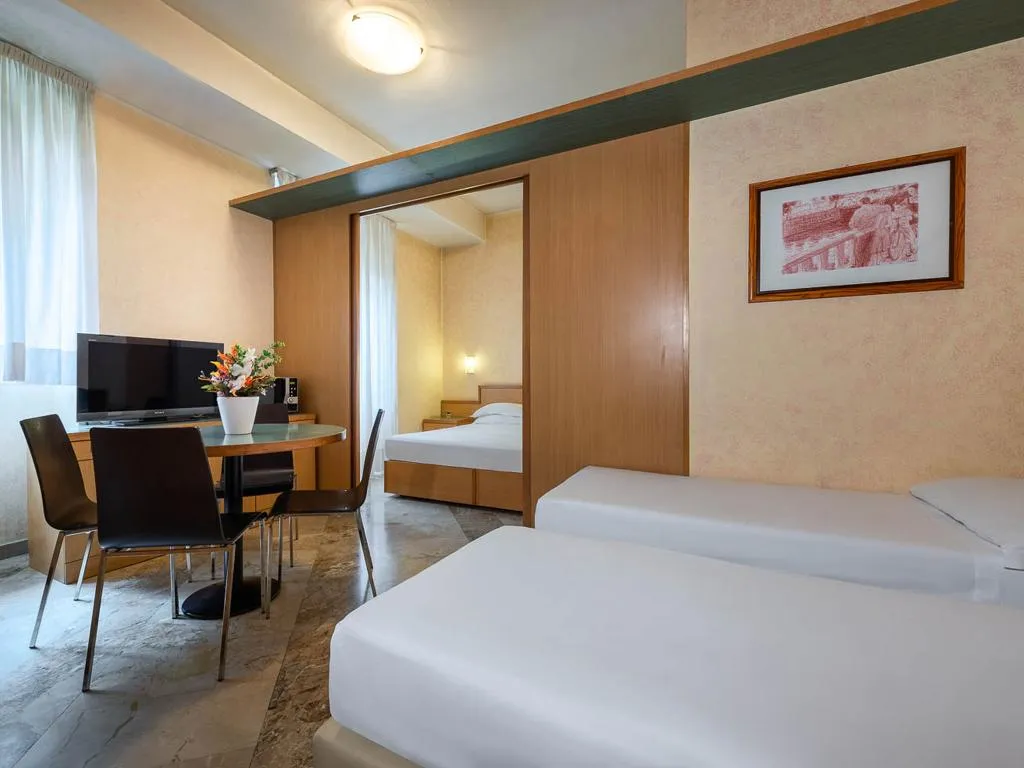 QUADRUPLE WITH KITCHENETTE Room, iH ApartHotel Milano Argonne Park, Milan