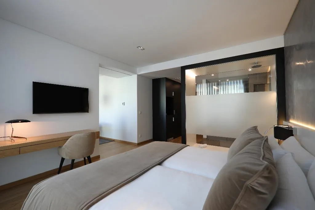 JUNIOR SUITE STANDARD Room, Iberostar Selection Lisboa, Lisbon