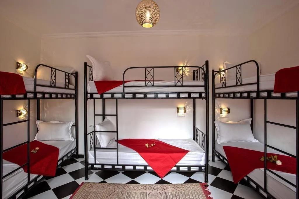 Room, Amour d'auberge, Marrakech