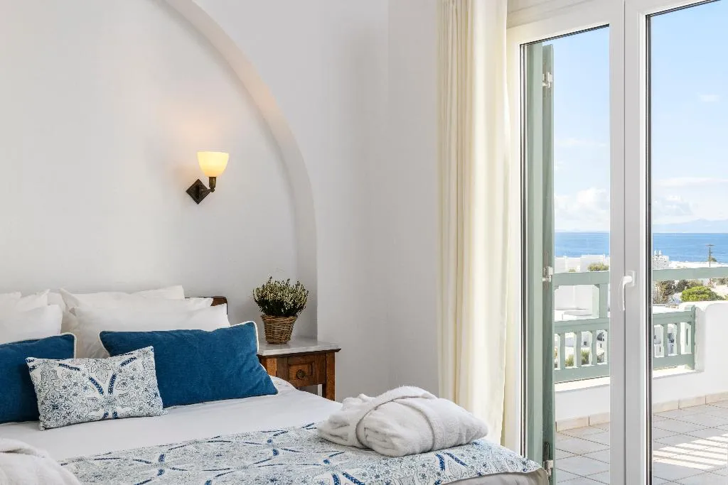 Double or Twin SIDE SEA VIEW Room, Pelican Bay Art, Mykonos