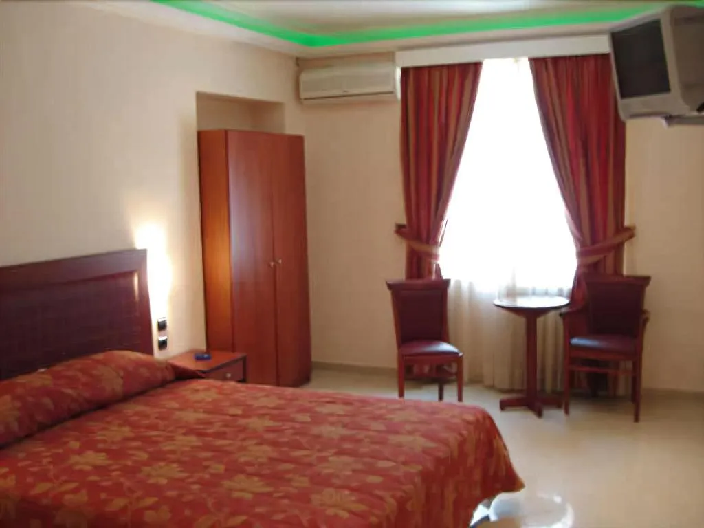 Room, Brazil Hotel, Athens