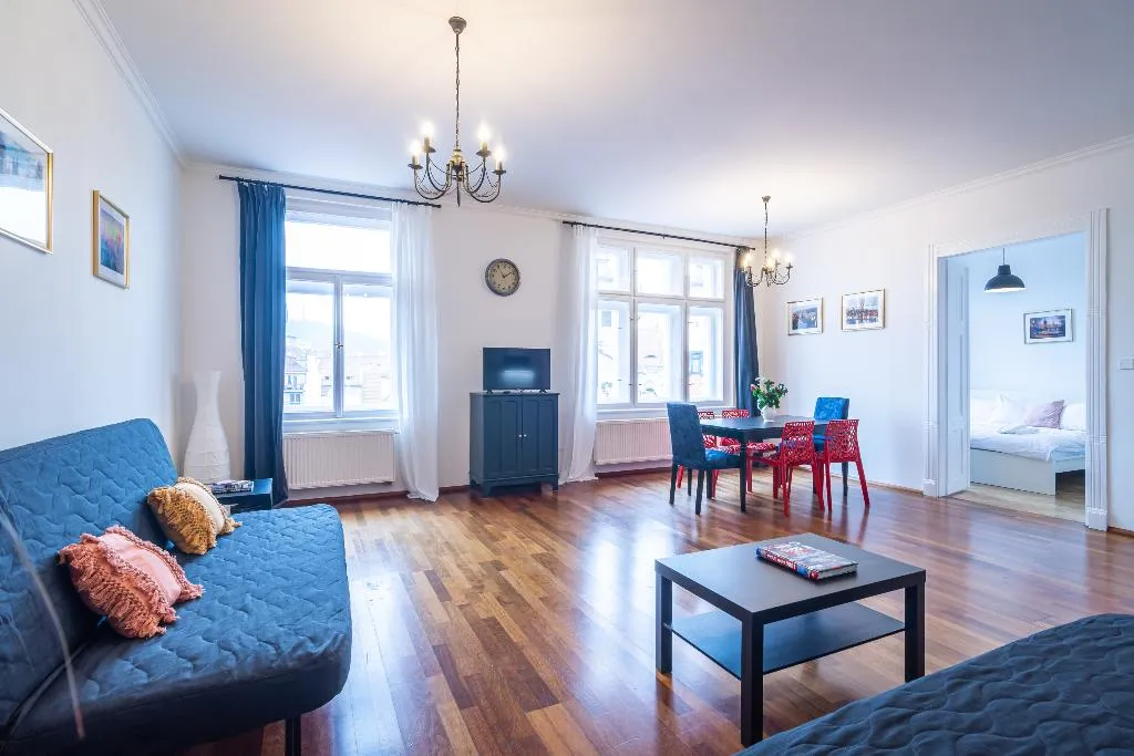 APARTMENT WITH BALCONY WITH VIEWS Room, Royal Road Residence, Prague