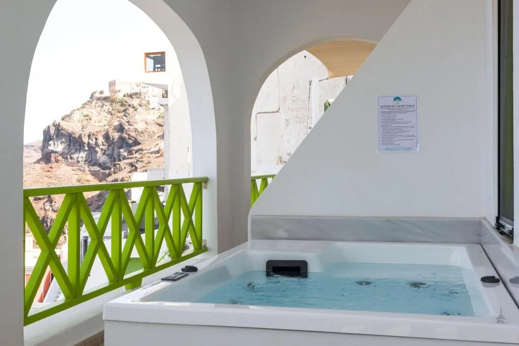 Room, Cabana 112 Cliff Suites, Santorini