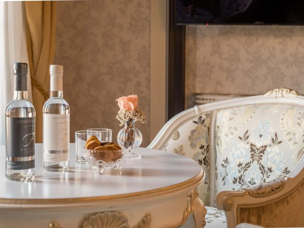 JUNIOR SUITE CANAL VIEW Room, Ego Boutique Hotel The Silk Road, Venice