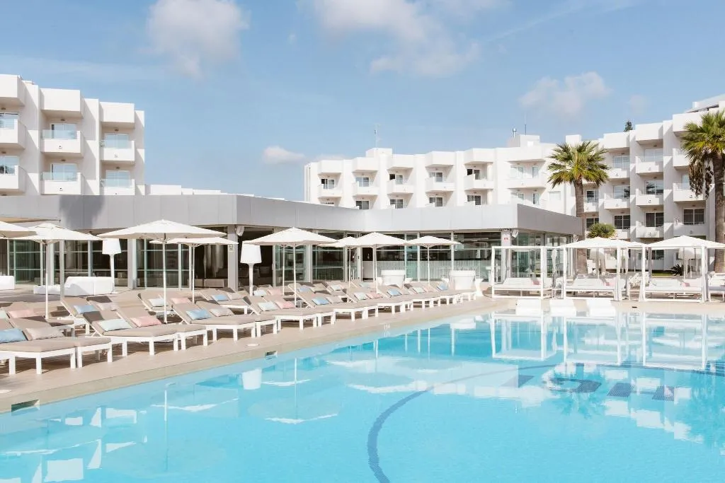 Pool, Hotel Garbi Ibiza & Spa, Ibiza