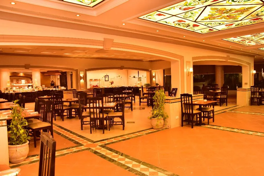 Restaurant, Dive Inn Resort, Red Sea Riviera