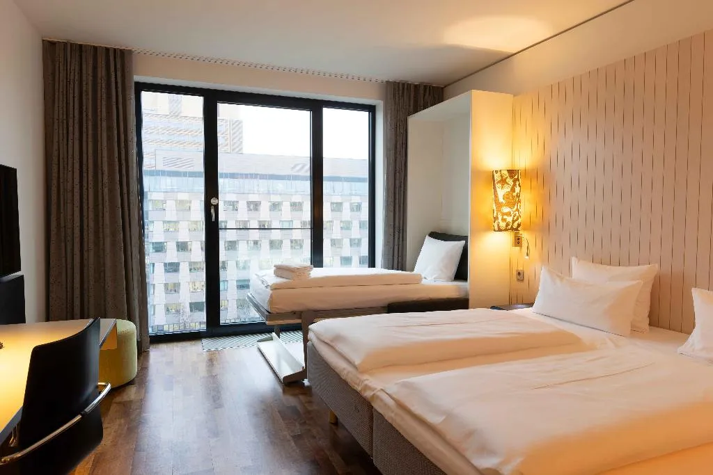 FAMILY ROOM STANDARD Room, Scandic Berlin Potsdamer Platz, Berlin