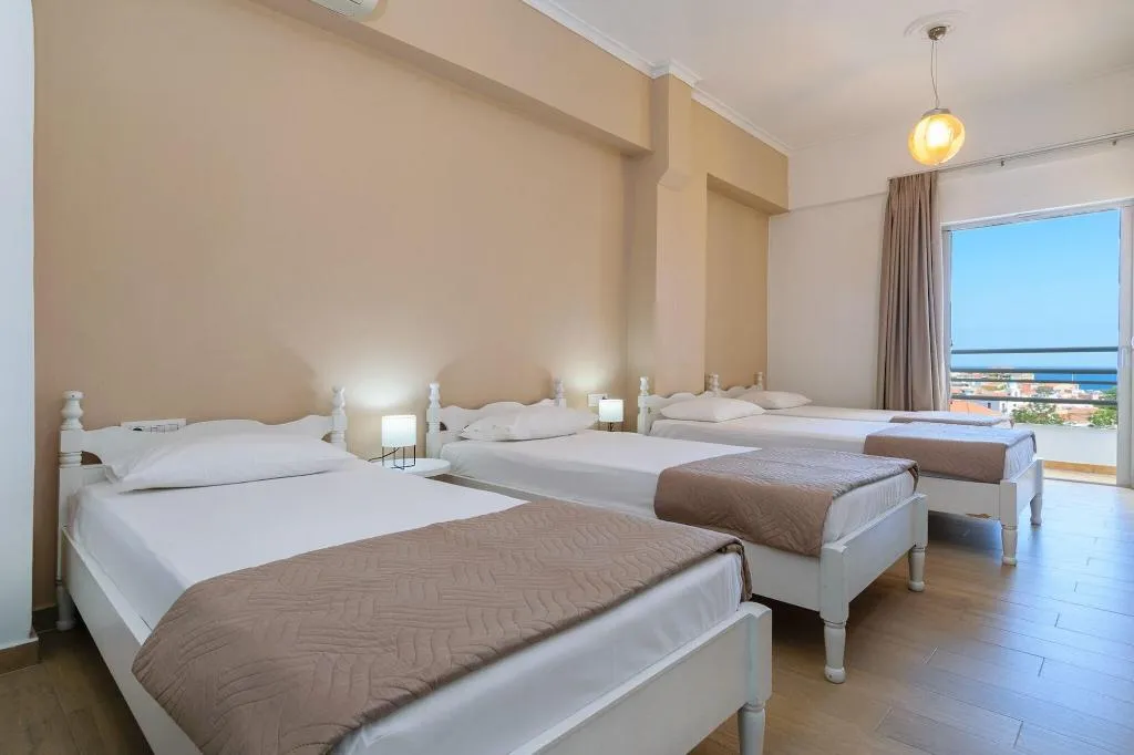 QUADRUPLE CITY VIEW ONE BEDROOM Room, Archontiki, Crete