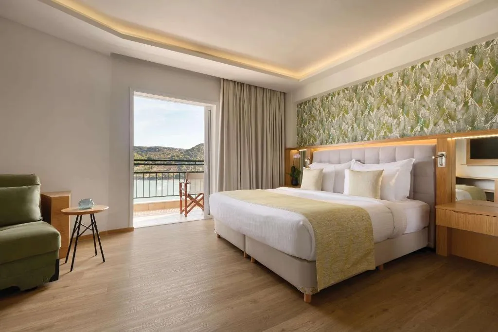 JUNIOR SUITE SEA VIEW Room, Dolce Attica Riviera, Athens