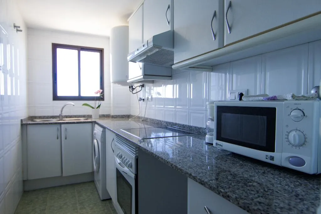 APARTMENT FOUR BEDROOMS Room, Valencia Port Saplaya Apartamentos, Valencia