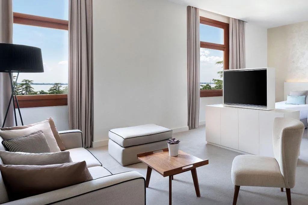 TWIN PREMIUM Room, JW Venice, Venice