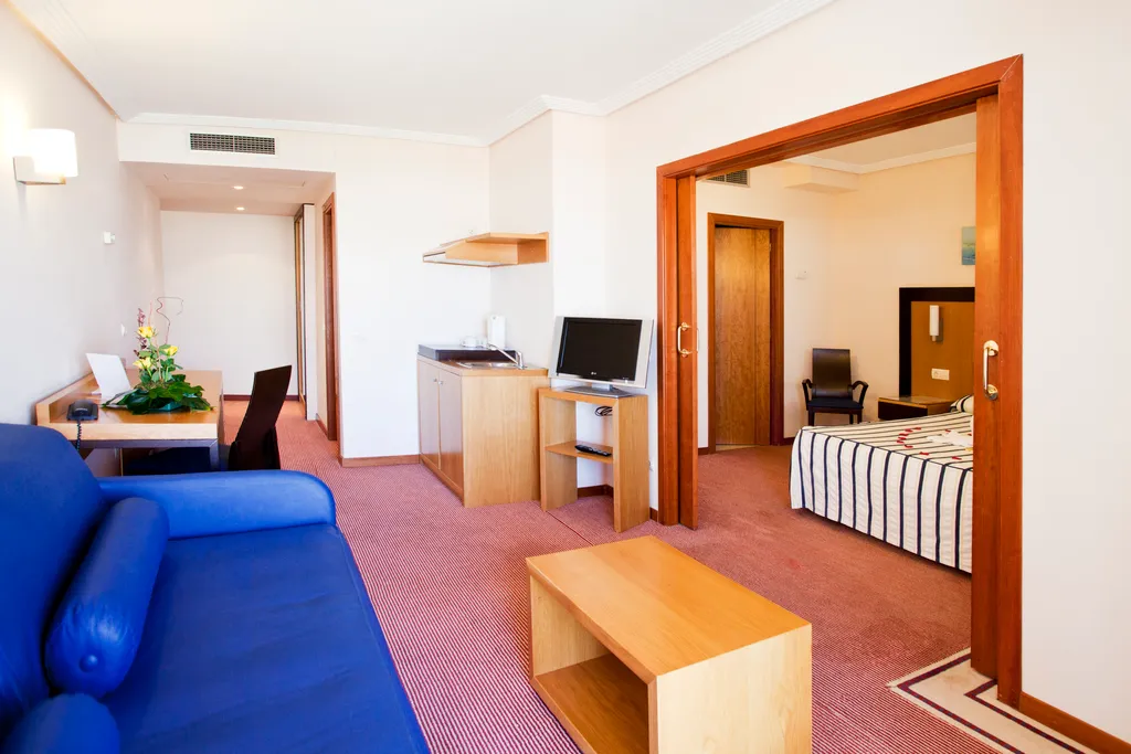 FAMILY ROOM STANDARD Room, Hotel Bonalba Alicante, Costa Blanca