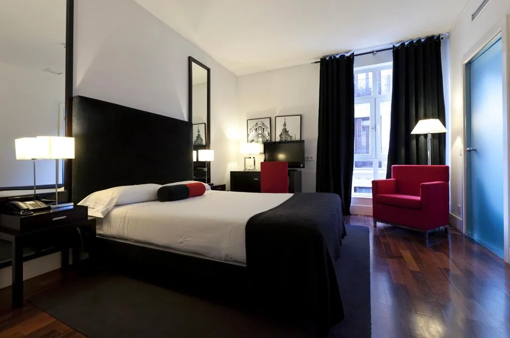 DOUBLE SINGLE USE STANDARD Room, Quatro Puerta del Sol, Madrid