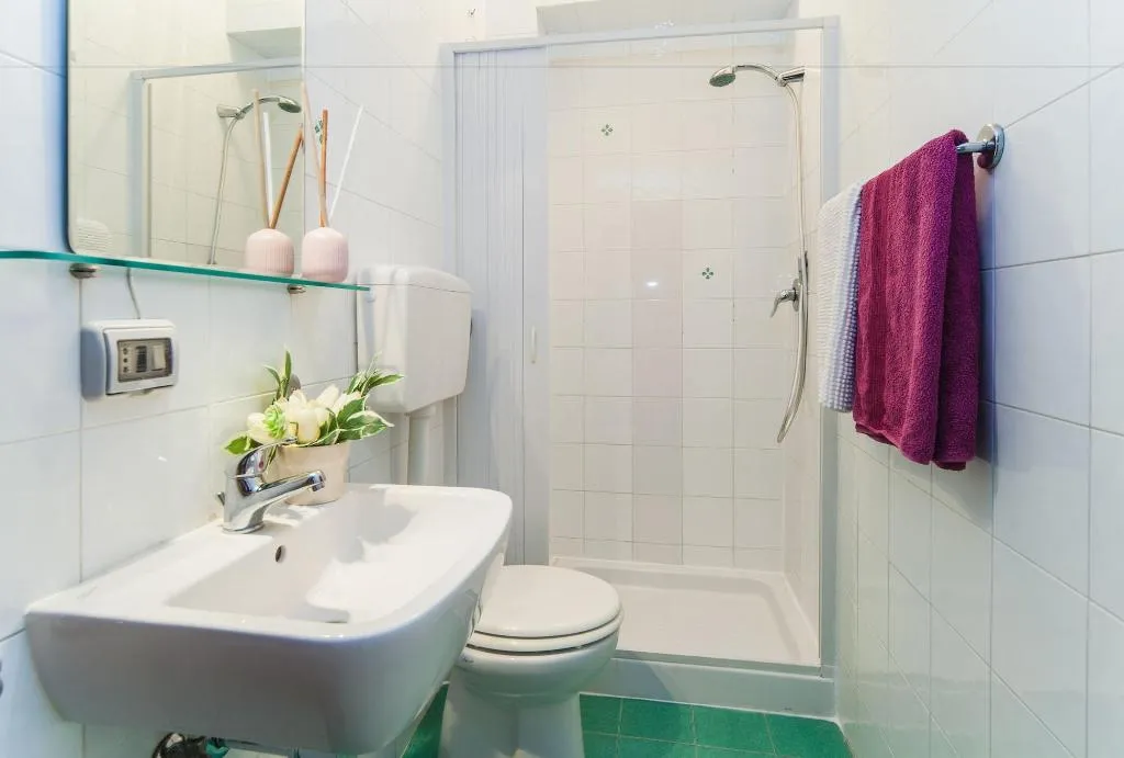 Room, Napolicentro Mare, Naples