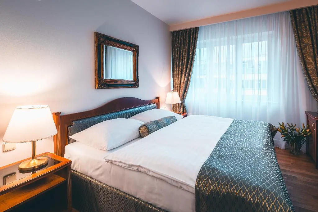 Double or Twin STANDARD Room, Belvedere Hotel Prague, Prague