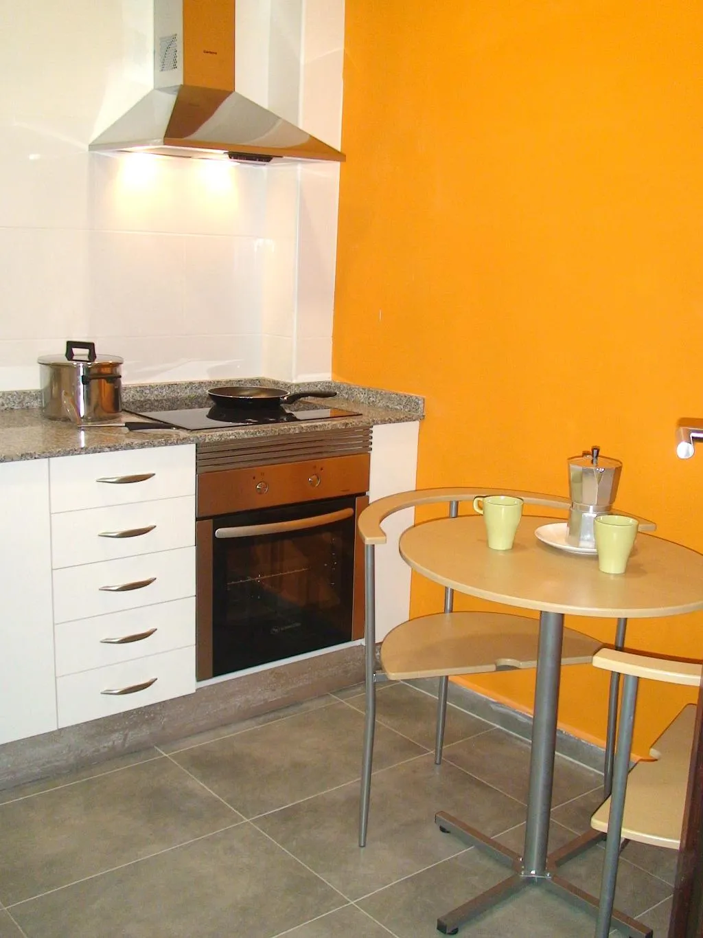 APARTMENT CAPACITY 1 ONE BEDROOM Room, Coroa Malvarrosa, Valencia