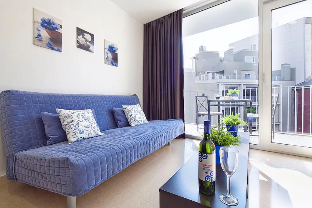 APARTMENT ONE BEDROOM WITH TERRACE Room, Charmsuites Paralel, Barcelona