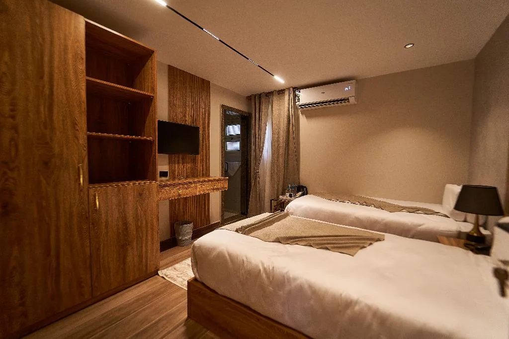 TWIN STANDARD Room, Gold's Pyramids Hotel, Cairo