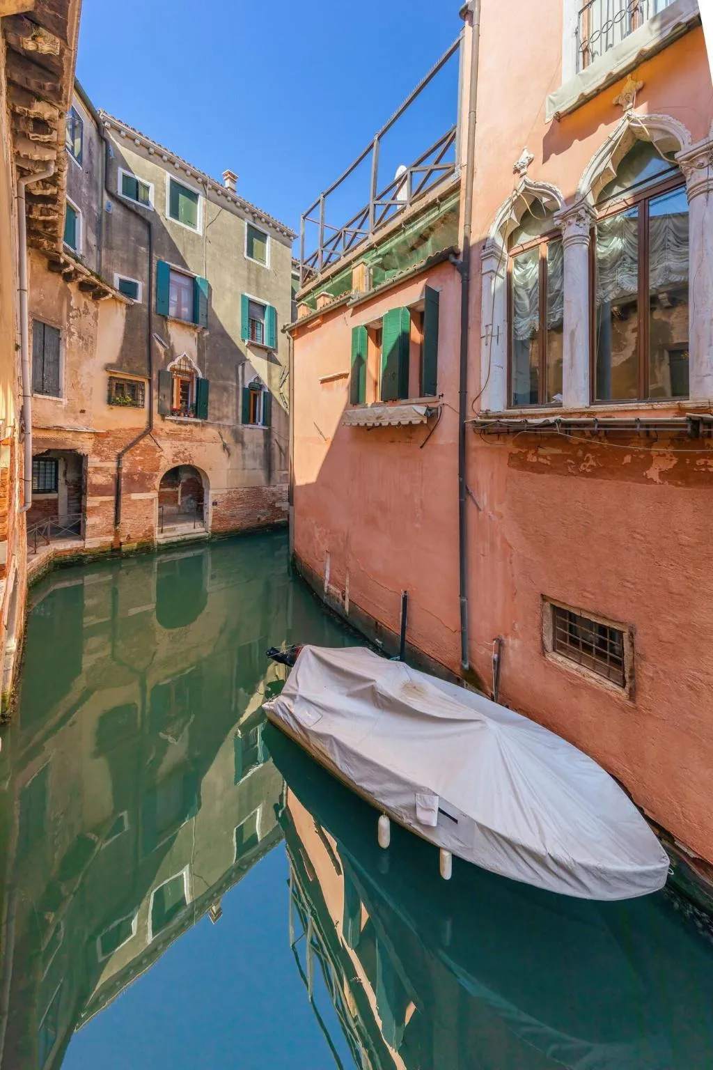 General view, La Locandiera, Venice